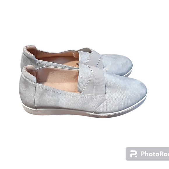 NWOT Abella Elodie True Comfort Slip On Canvas Loafers - Picture 1 of 13
